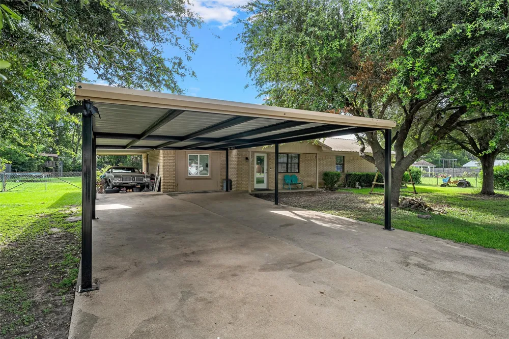 1002 Caron Street Robinson, TX 76706