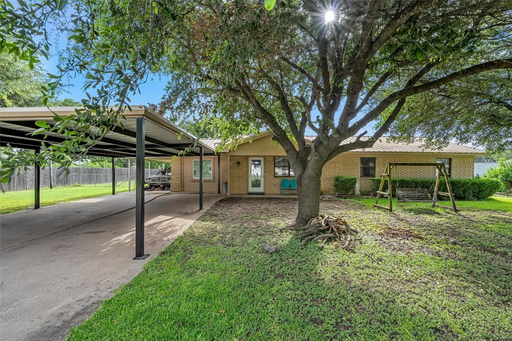 1002 Caron Street Robinson, TX 76706