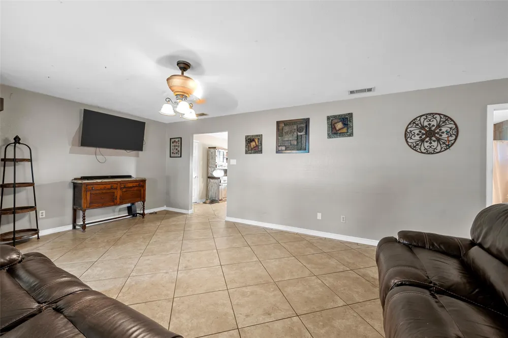 1002 Caron Street Robinson, TX 76706