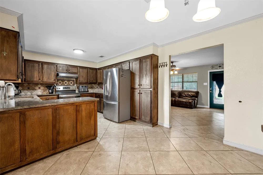 1002 Caron Street Robinson, TX 76706