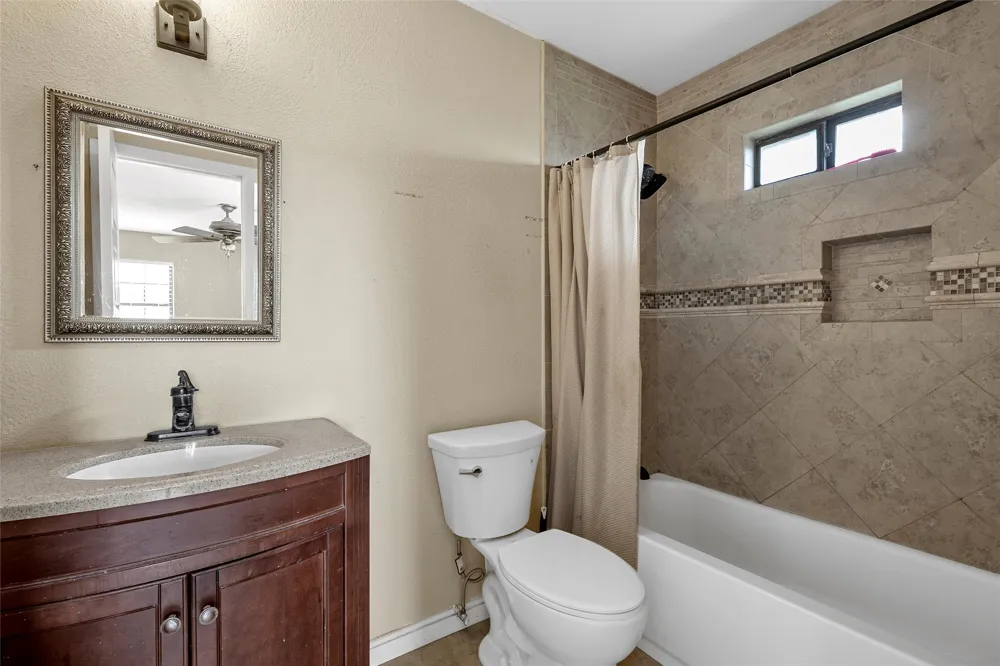 1002 Caron Street Robinson, TX 76706