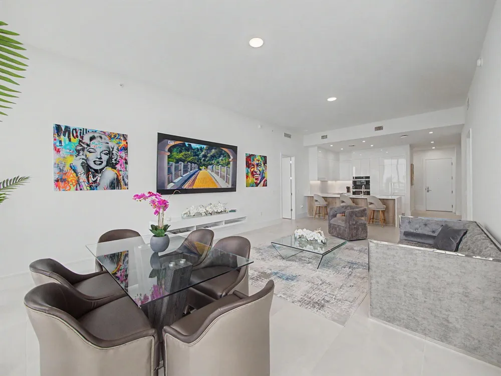 220 Lake Shore Drive #621 Lake Park, FL 33403