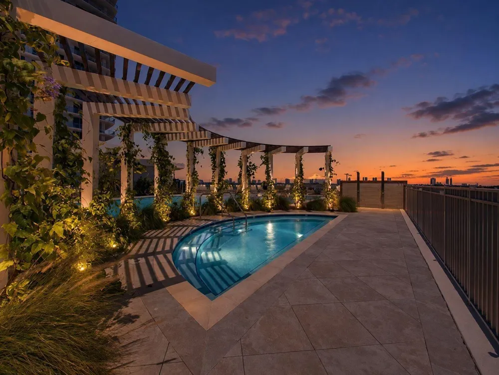 220 Lake Shore Drive #621 Lake Park, FL 33403