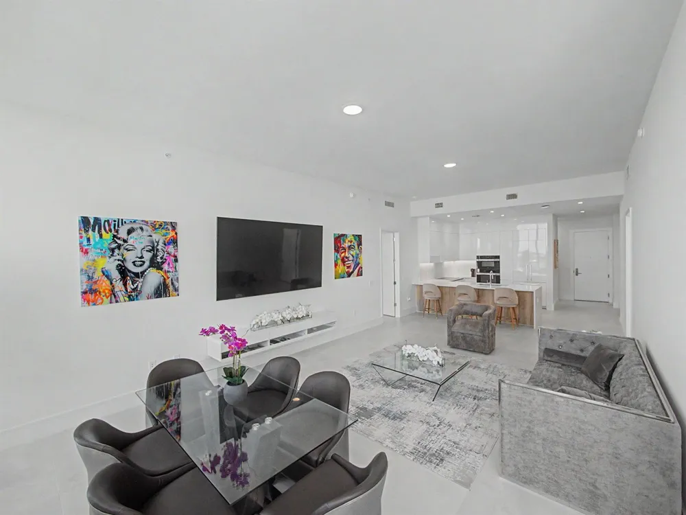 220 Lake Shore Drive #621 Lake Park, FL 33403