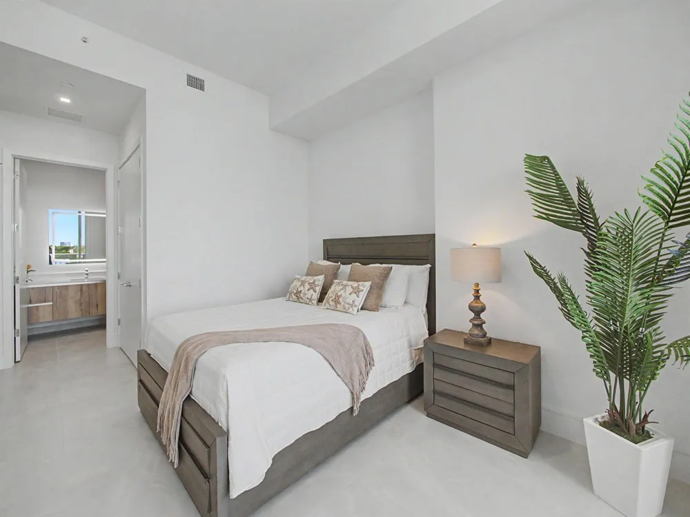 220 Lake Shore Drive #621 Lake Park, FL 33403