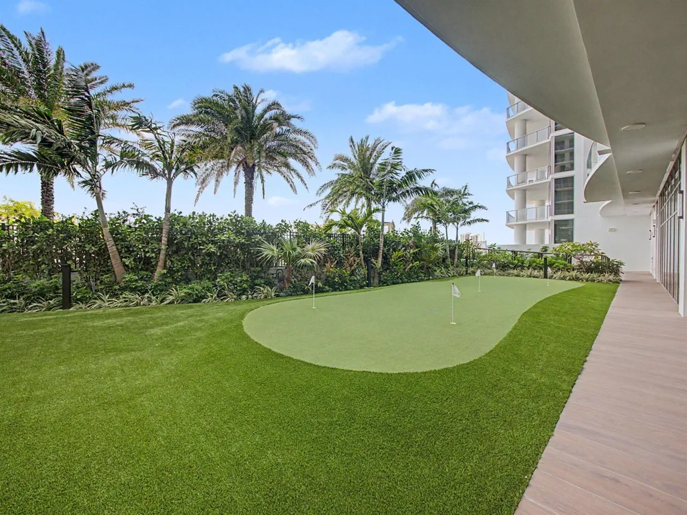 220 Lake Shore Drive #621 Lake Park, FL 33403