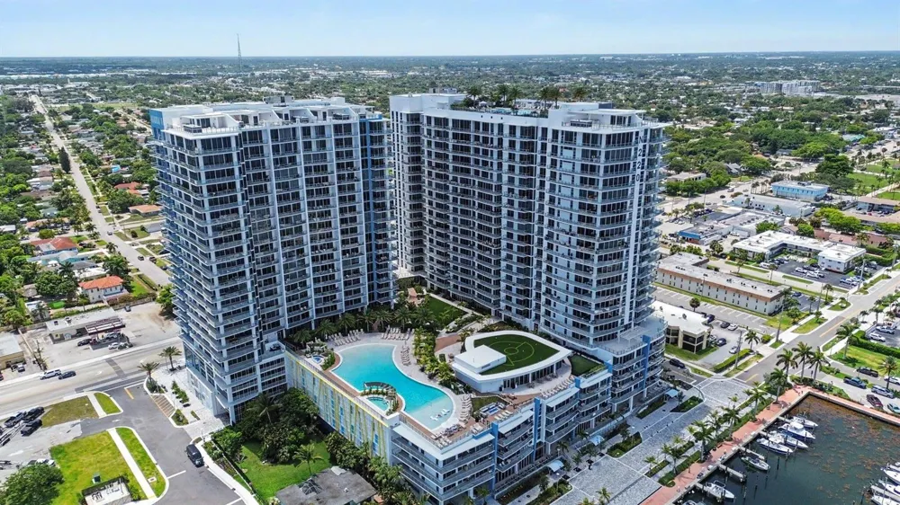 220 Lake Shore Drive #621 Lake Park, FL 33403