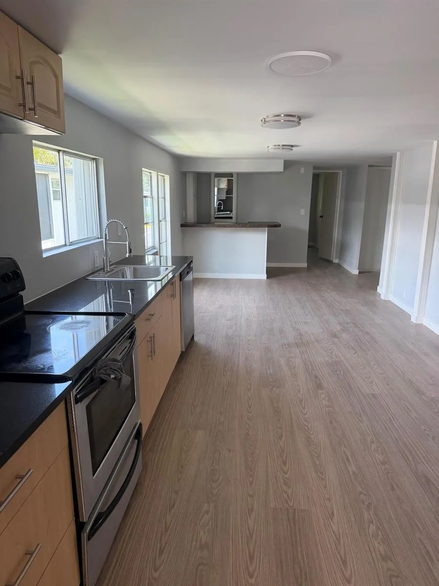 5300 SW 22nd Avenue Dania Beach, FL 33312