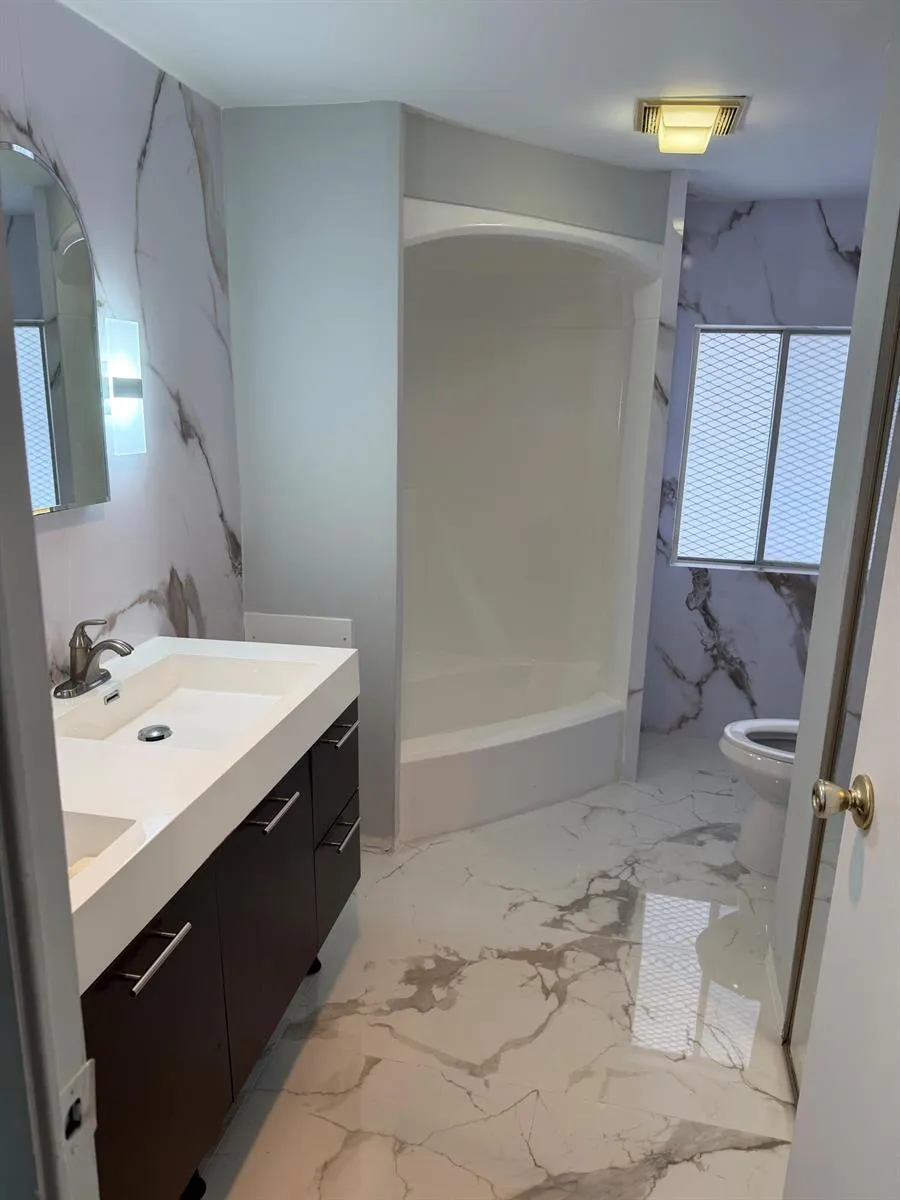 5300 SW 22nd Avenue Dania Beach, FL 33312