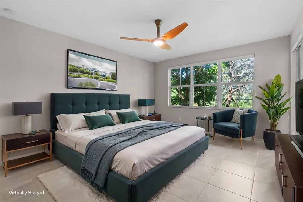 5319 Falcon Trail Davie, FL 33314