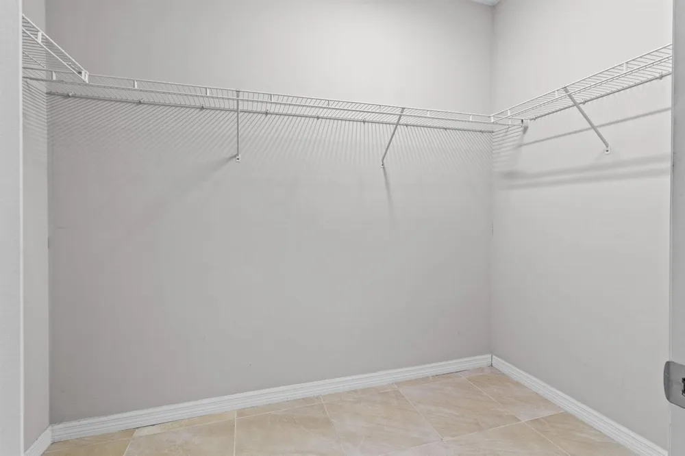5319 Falcon Trail Davie, FL 33314