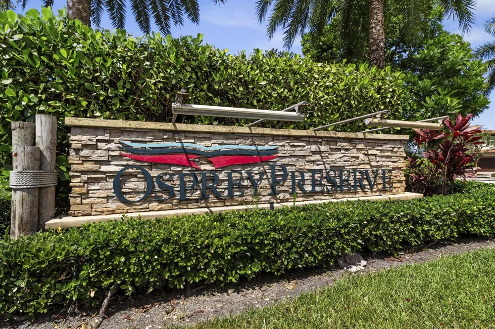 5319 Falcon Trail Davie, FL 33314