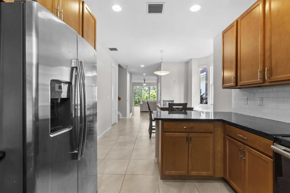 5319 Falcon Trail Davie, FL 33314