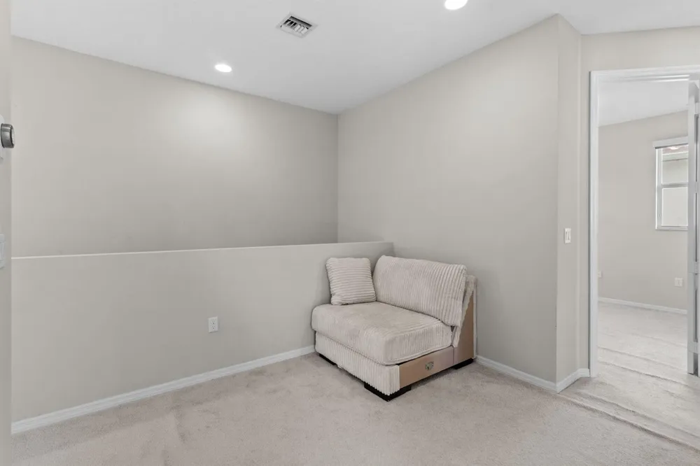5319 Falcon Trail Davie, FL 33314