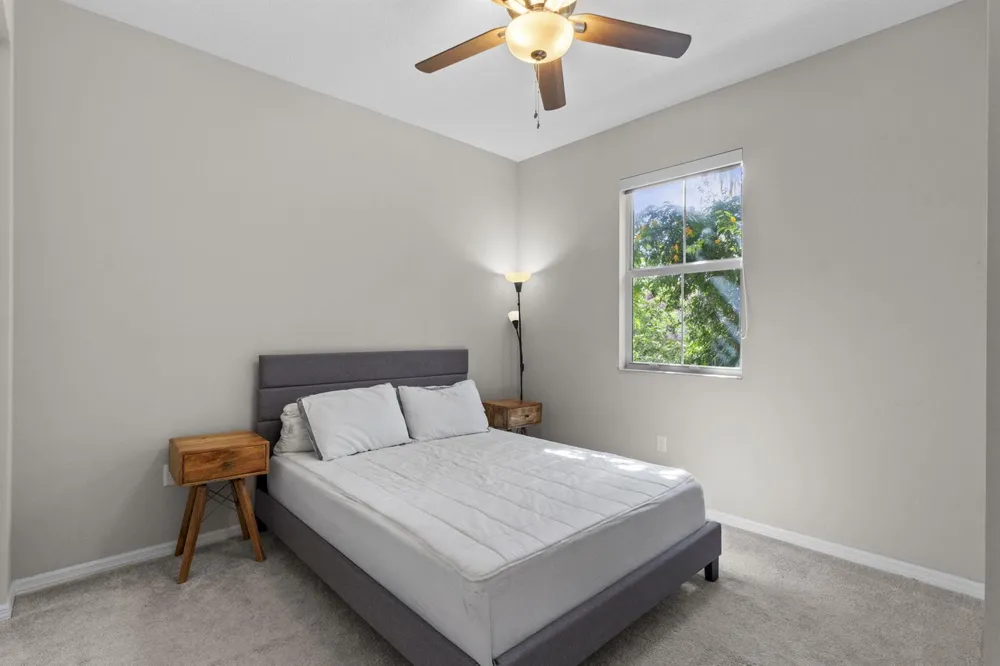 5319 Falcon Trail Davie, FL 33314