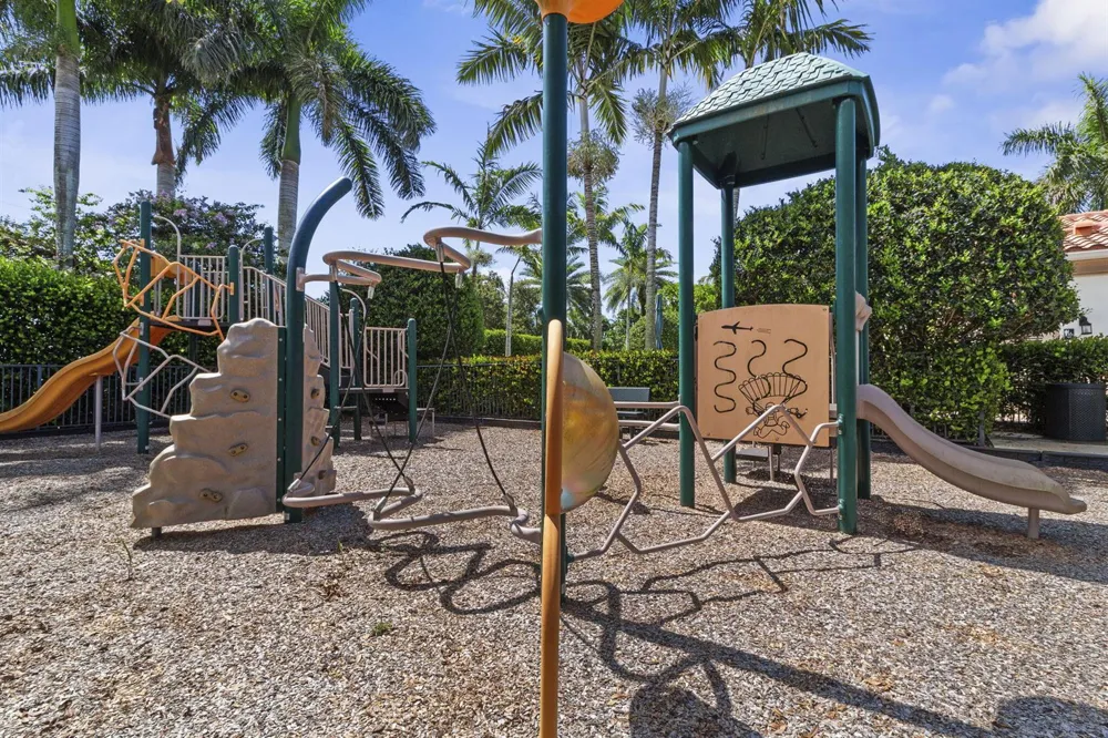 5319 Falcon Trail Davie, FL 33314
