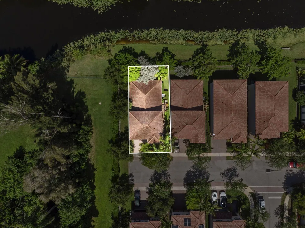 5319 Falcon Trail Davie, FL 33314