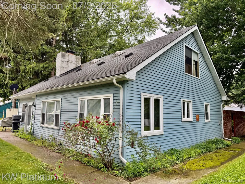 7955 Lakeshore Road Burtchville Township, MI 48059