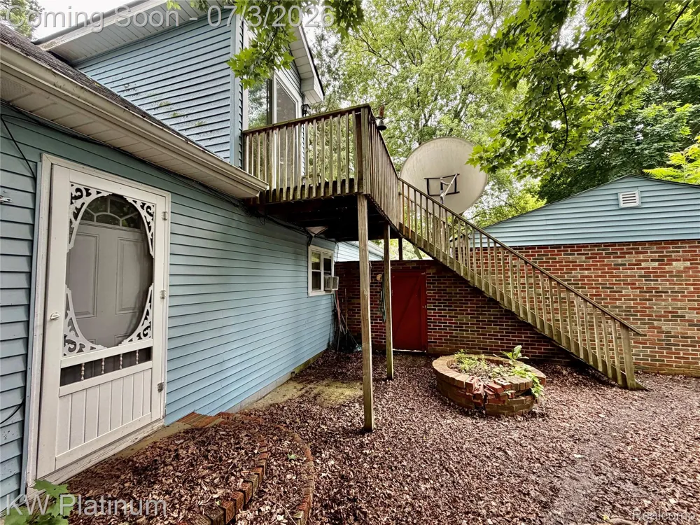7955 Lakeshore Road Burtchville Township, MI 48059