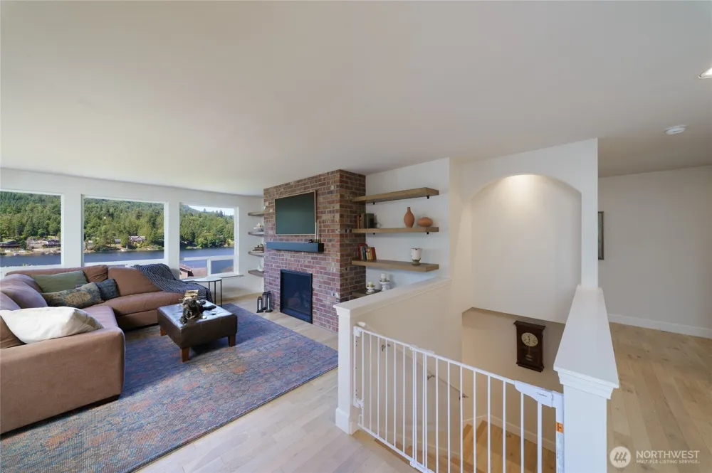 18820 Big Lake Ridge Place Mount Vernon, WA 98274