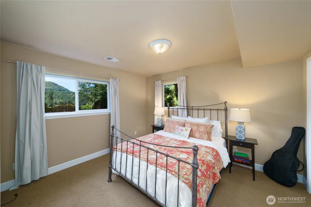 18820 Big Lake Ridge Place Mount Vernon, WA 98274