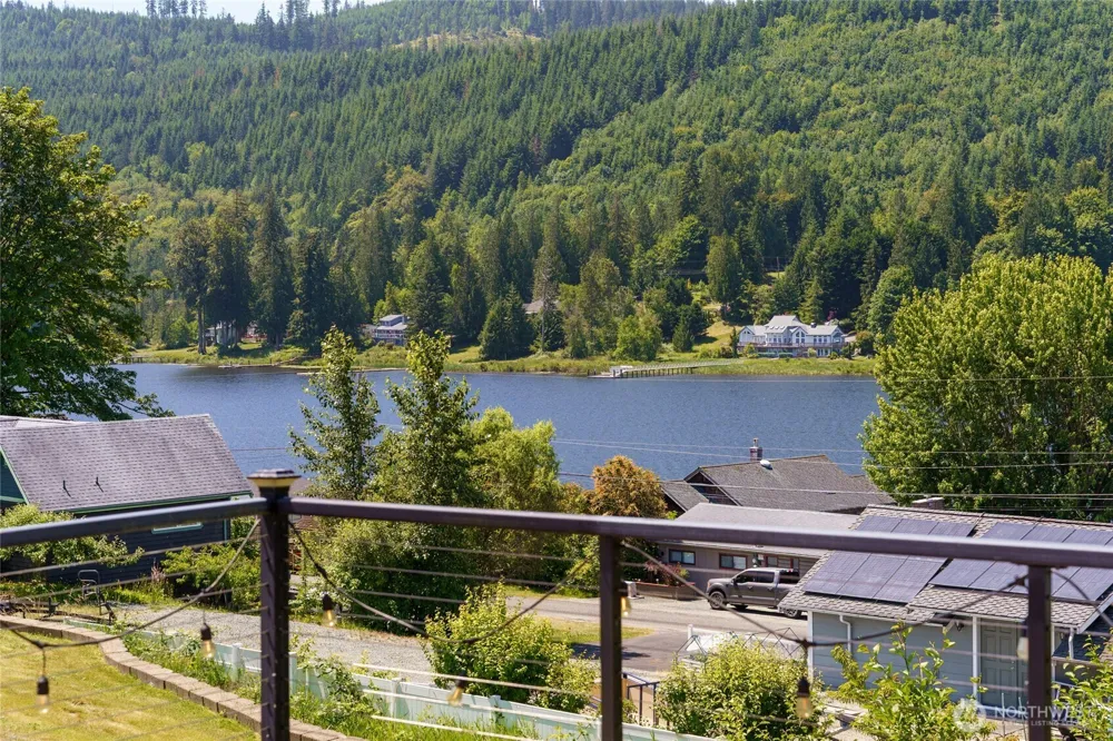 18820 Big Lake Ridge Place Mount Vernon, WA 98274