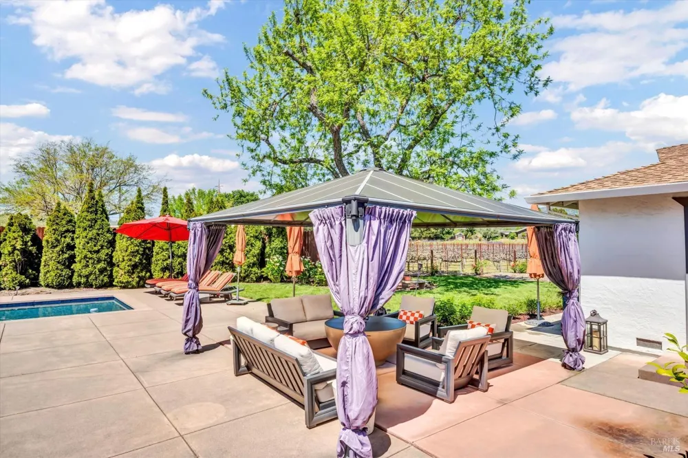1790 Mckinley Road Napa, CA 94558