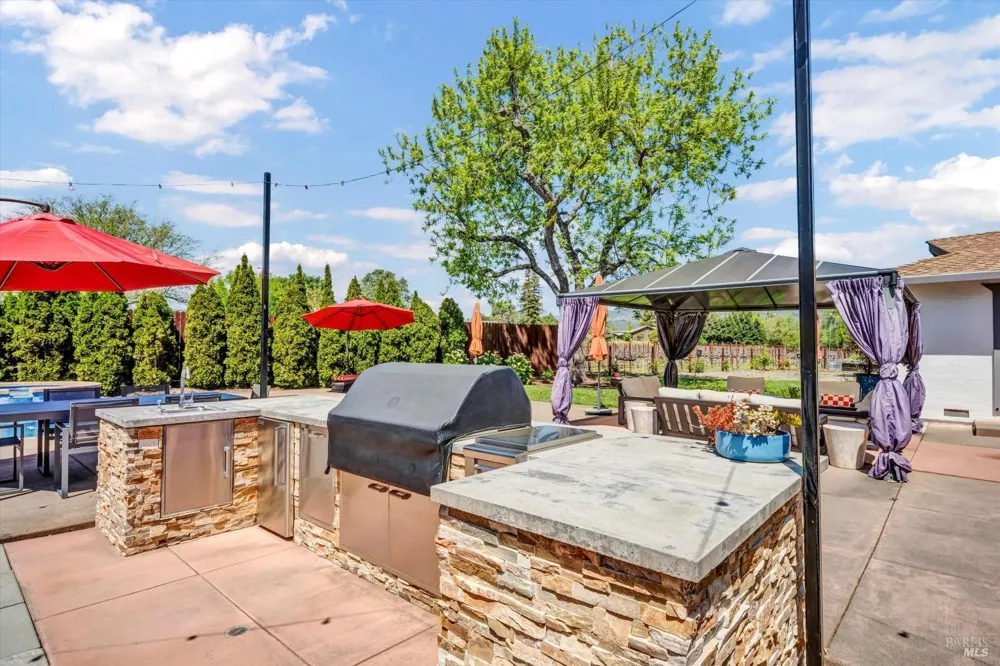 1790 Mckinley Road Napa, CA 94558
