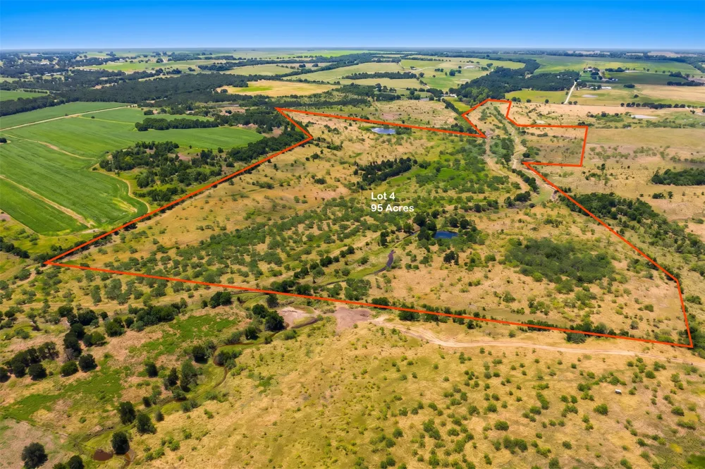 1854 County Road 104 Buckholts, TX 76518