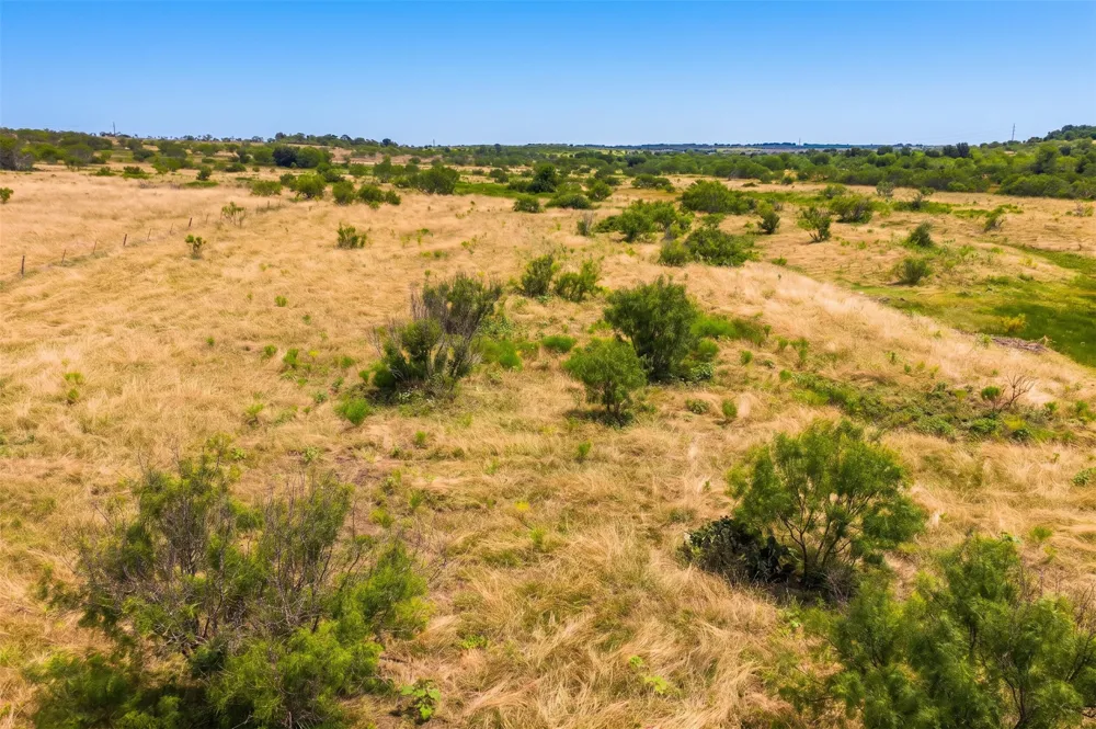 1854 County Road 104 Buckholts, TX 76518