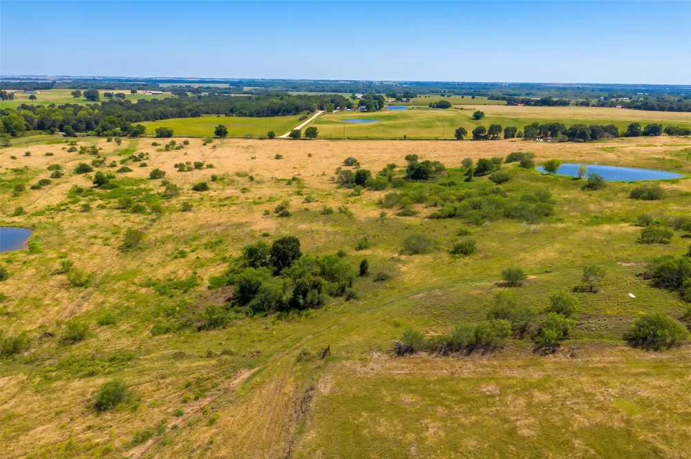 1854 County Road 104 Buckholts, TX 76518