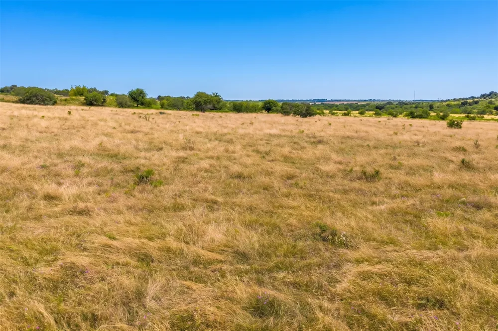1854 County Road 104 Buckholts, TX 76518