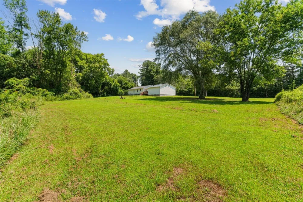 548 Corinth Road NE Resaca, GA 30735