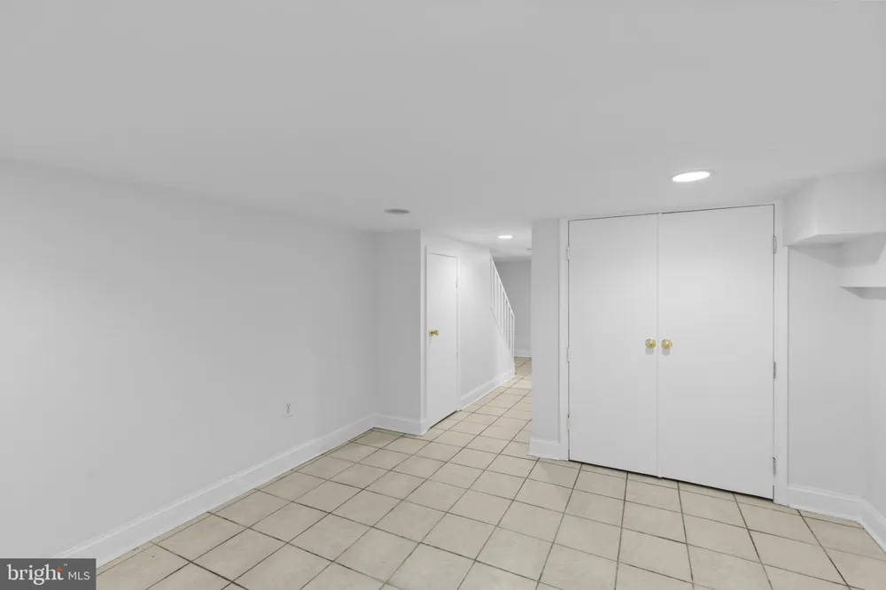 2319 JEFFERSON STREET Baltimore, MD 21205