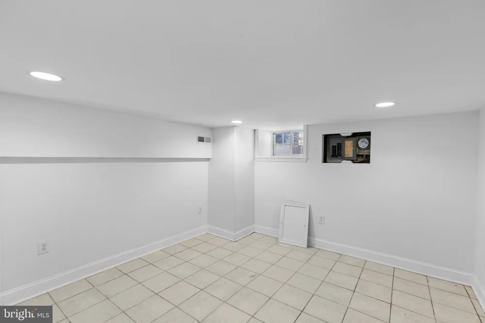 2319 JEFFERSON STREET Baltimore, MD 21205