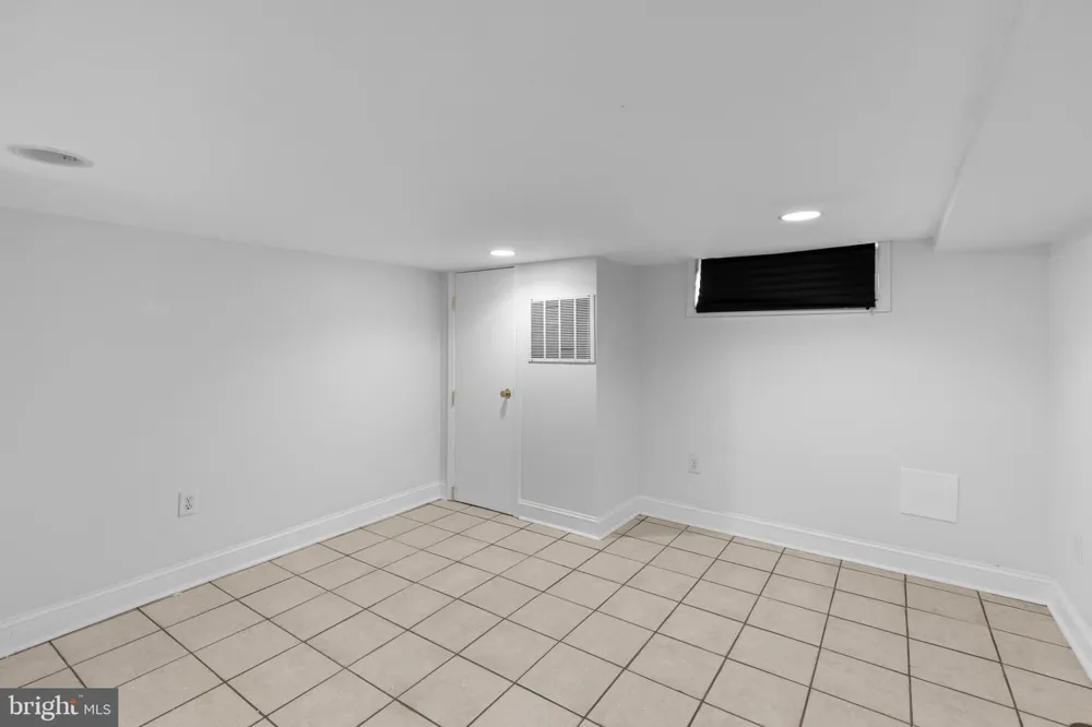 2319 JEFFERSON STREET Baltimore, MD 21205