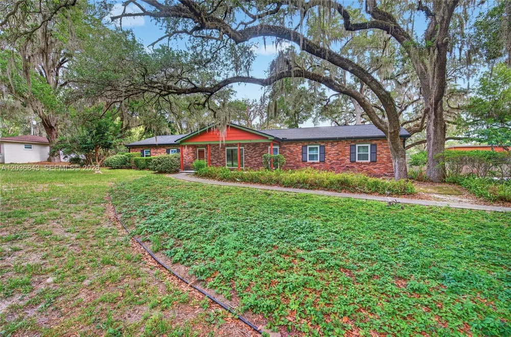 1944 SW 48th Avenue Gainesville, FL 32608