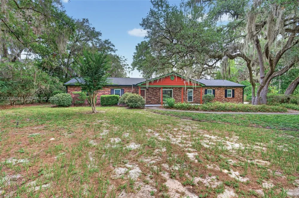 1944 SW 48th Avenue Gainesville, FL 32608