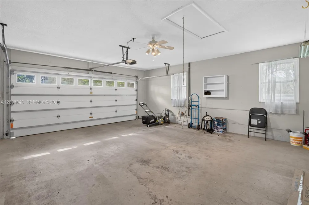 1944 SW 48th Avenue Gainesville, FL 32608