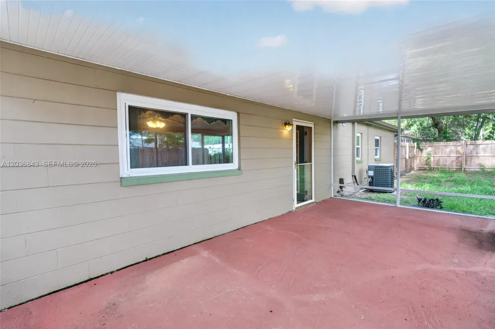 1944 SW 48th Avenue Gainesville, FL 32608