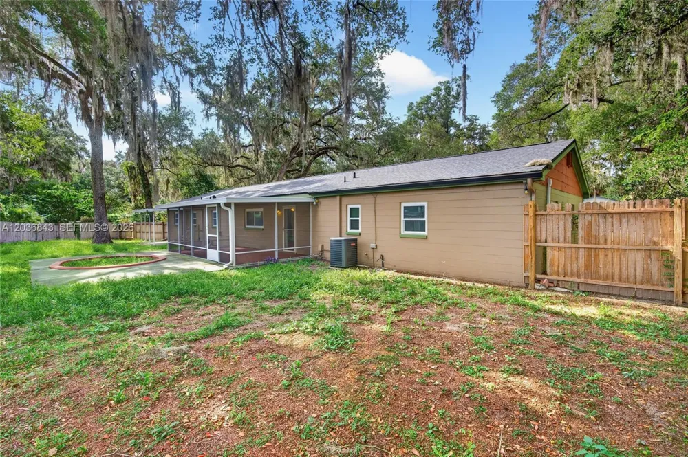1944 SW 48th Avenue Gainesville, FL 32608