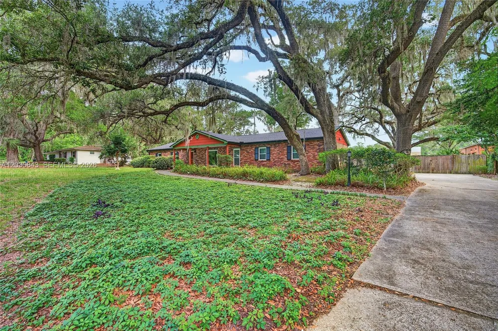 1944 SW 48th Avenue Gainesville, FL 32608