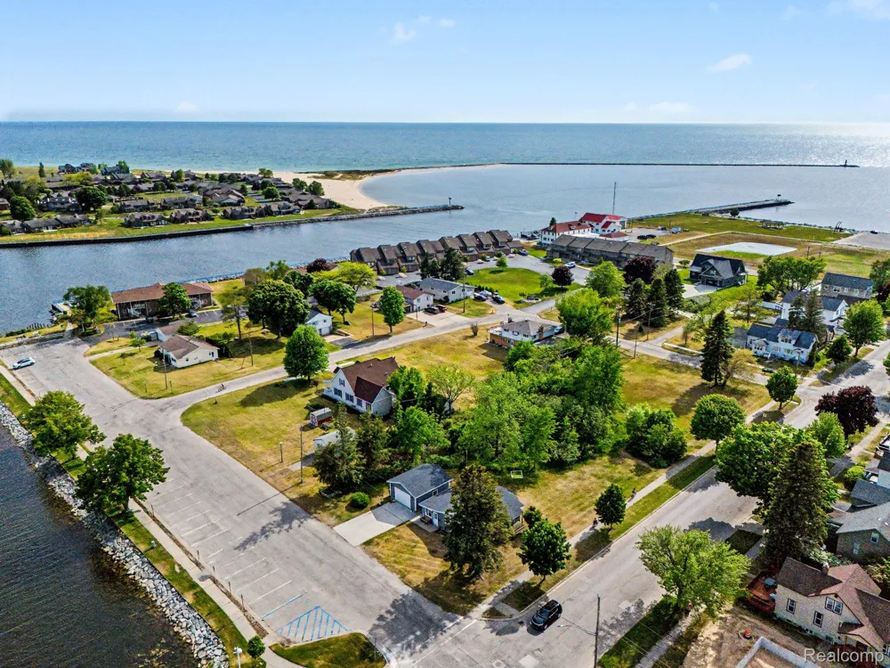 701 W Loomis Street Ludington City, MI 49431