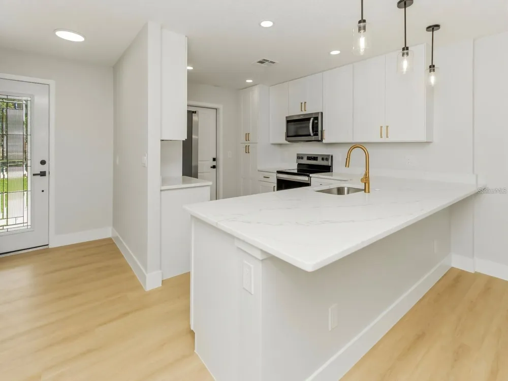 3058 GRACELAND COURT Orlando, FL 32812