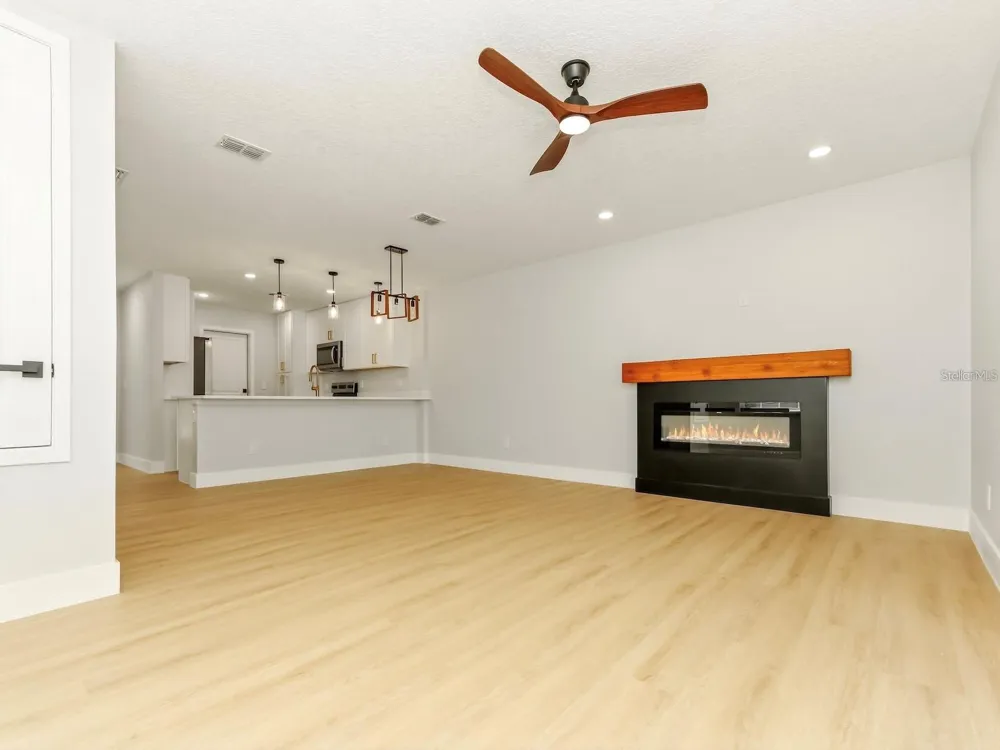 3058 GRACELAND COURT Orlando, FL 32812