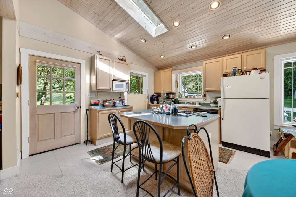 1021 Combs Road Nashville, IN 47448