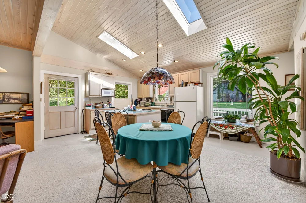 1021 Combs Road Nashville, IN 47448