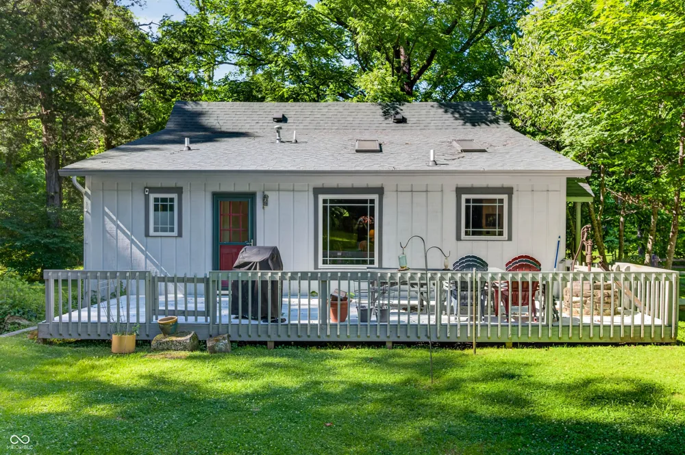 1021 Combs Road Nashville, IN 47448