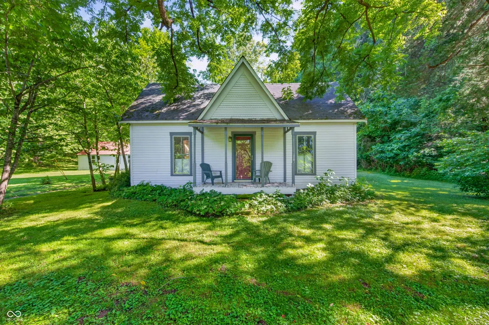1021 Combs Road Nashville, IN 47448
