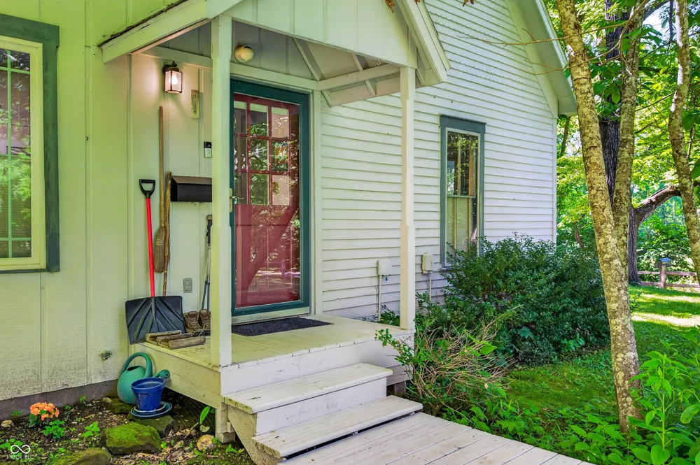 1021 Combs Road Nashville, IN 47448